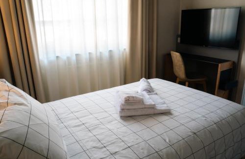 Cologno al Serio Hotel | VILLA MANZONI