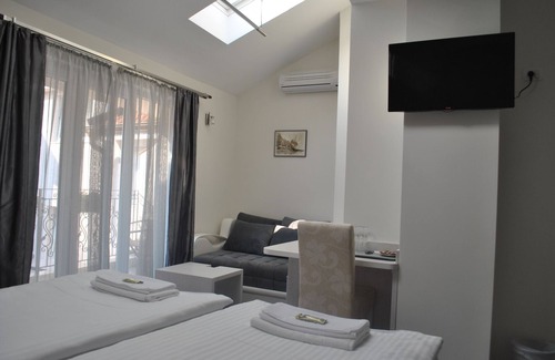 Zemun Bed & Breakfast | Villa Marija M L