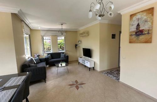 Side Apartment | Villa Marla