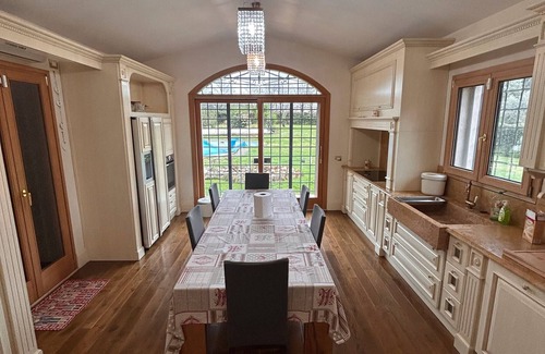 Zona XXV Vallerano Villa | Villa 'Marta' with Private Pool, Wi-Fi and Air Conditioning
