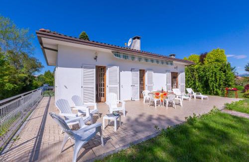 Cadrezzate Villa | Villa Martine Au Bord Du Lac - Happy Rentals