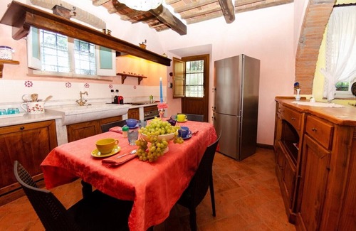 Uzzano Villa | Villa Massimiliano - Private Tuscan villa with pool