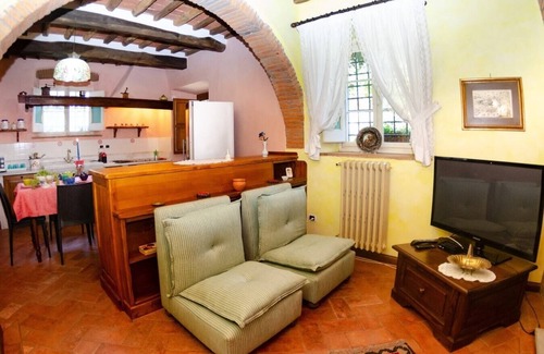 Uzzano Villa | Villa Massimiliano - Private Tuscan villa with pool