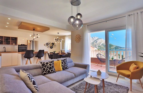 Duce Villa | Villa Matan with a private 28m2 pool, billiards, table tennis, darts, PS5, only 250m from the sandy beaches