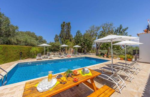 Latchi Villa | Villa Meadowlands