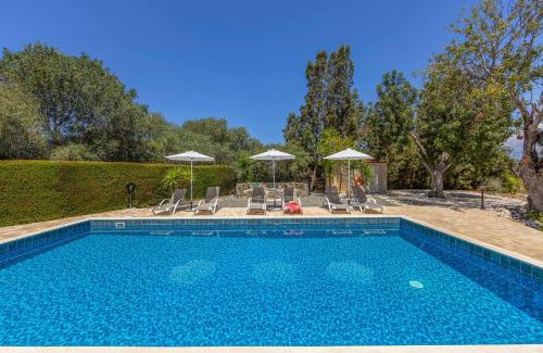 Latchi Villa | Villa Meadowlands