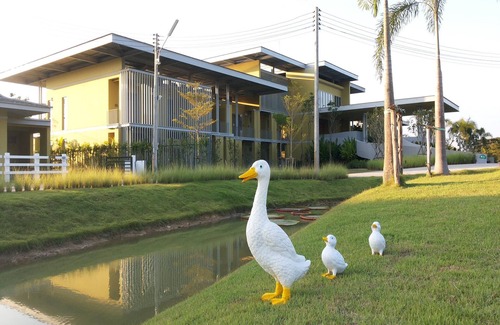 San Sai Apartment | Villa Meesuk Residence