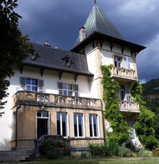 Mouthier-Haute-Pierre House | Villa Meyriem