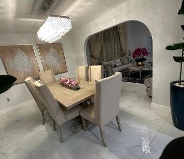 Miami Gardens Villa | Villa Miami Lakes