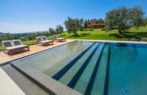 San Miniato Villa | Villa Miniato by Mmega