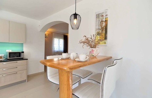 Vrznaveri Villa | Villa mit Pool und Klimaanlage