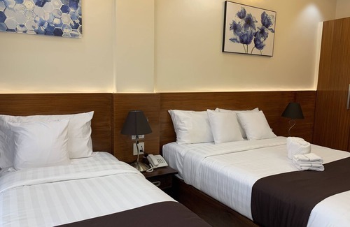 Lemery Hotel | Villa MJ Maristela Beach Resort