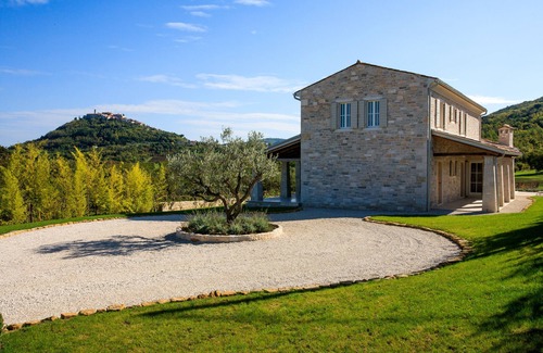 Brkac House | VILLA MONTONA - Spacious villa with a wonderful view of Motovun
