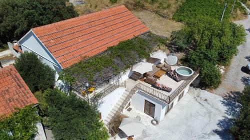 Postup Villa | Villa More