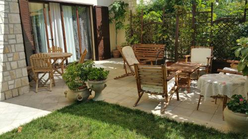 Villaggio Mose House | Villa Mosè Apartment, parking, terrace