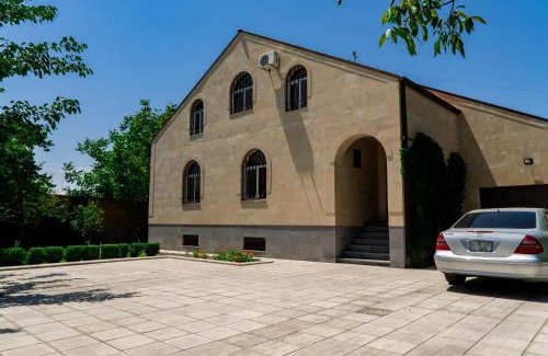 Kentron Villa | Villa Musaler