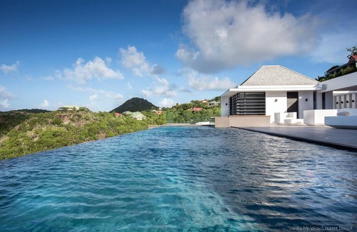 Flamands Villa | Villa My Way in Flamands by Personal Villas - Jacuzzi Overlooking the Sea