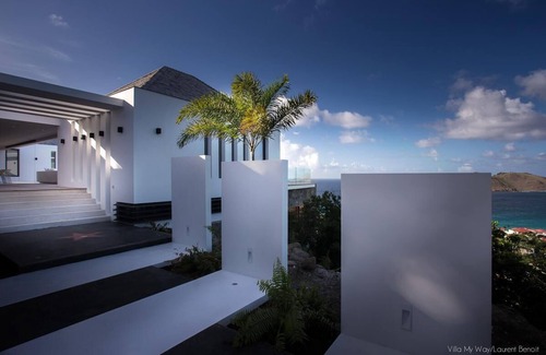 Flamands Villa | Villa My Way in Flamands by Personal Villas - Jacuzzi Overlooking the Sea