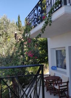 Stafylos House | Villa Myrto - Beautiful see-view villa