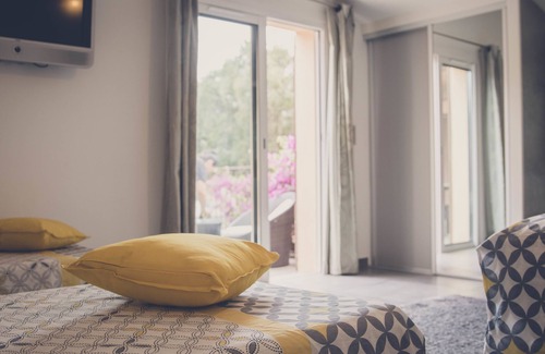 Bormes-Les-Mimosas Bed & Breakfast | Villa Nais