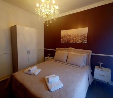 Pantin Villa | Villa Napoleon