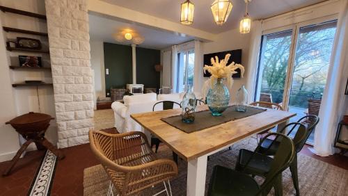 Saint-Jean-la-Poterie Villa | Villa Nature Salle de Sport Jacuzzi