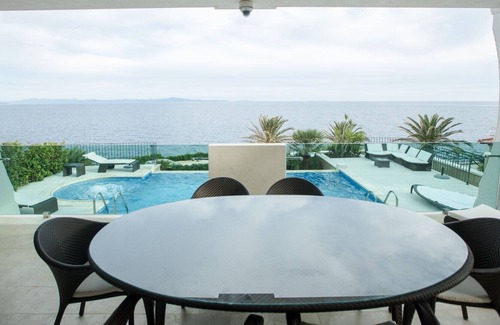Sveta Nedjelja Villa | Villa Nedilja WaterFront - 5 Bedroom Villa - Sauna and Spa Room - Gym - Jacuzzi