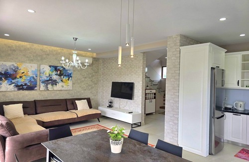 Ishem Villa | Villa near Ibiza Beach Albania