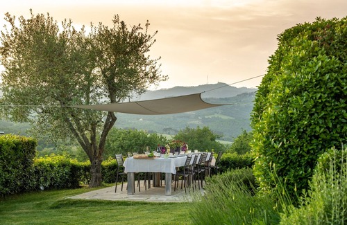 Rapale Villa | Villa near Siena with 9 bedrooms, private pool, Sauna and A/C!