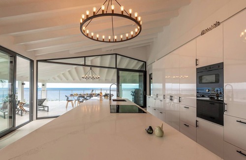 Bisento Villa | Villa Neshi, Spacious 5-bedroom villa in charming Cas Abou Resort with AC, WiFi