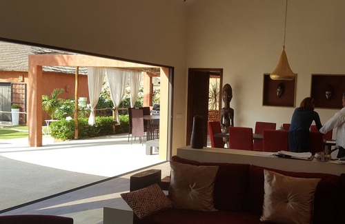 Saly Villa | Villa neuve, contemporaine et design avec piscine
