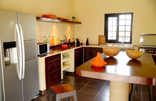 Saly Villa | Villa neuve, contemporaine et design avec piscine