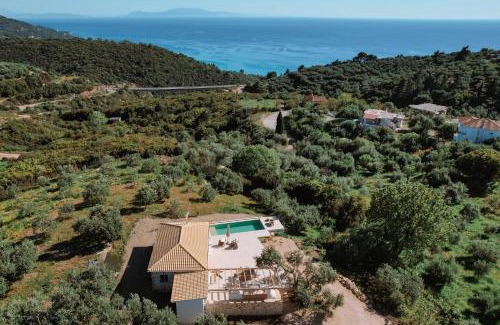 Loutsa Villa | Villa Nevas Private Stone House with Pool and Seaview PARGA