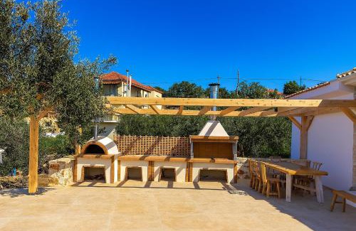 Loutsa Villa | Villa Nevas Private Stone House with Pool and Seaview PARGA