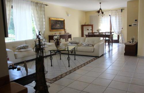 Lettomanoppello Villa | Villa Nicolai tra Mare e Montagna