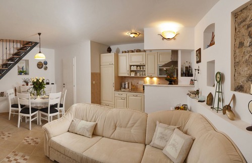 Cove Donja Krusica (Donje selo) Villa | VILLA NIKOLA 100 YEAR OLD STONE RENOVATED VILLA WITH HEATED POOL