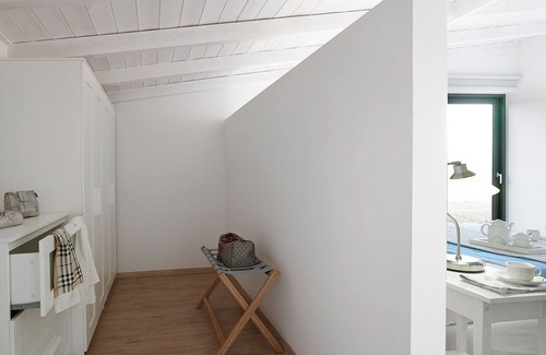 Sternes Villa | Villa Niolos I, Elegant Villa with Souda Bay Views by etouri