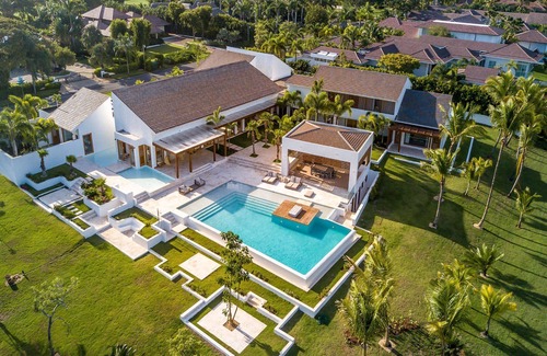 Las Palmas Villa | Villa Nova in Casa de Campo by Personal Villas - World-Class Amenities