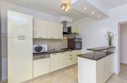 Drnis Villa | Villa Oasis near Krka Waterfalls