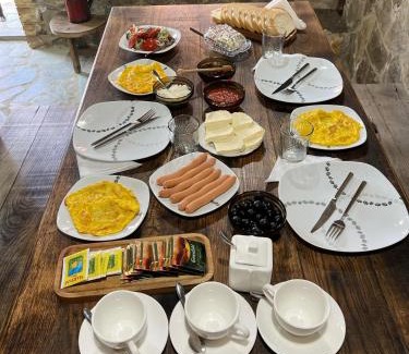 Sairme Ski Chalet | Villa Obcha - Whispering Vines Guesthouse