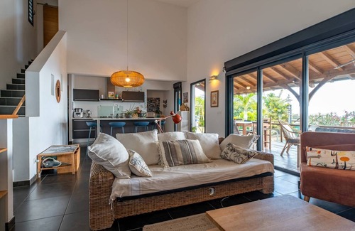 Les Avirons House | - VILLA OCEAN -