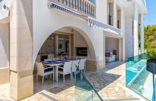 Portals Nous Villa | Villa Ocean View