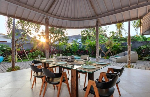 Sunset Road Villa | Villa Ohana