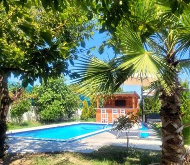 Mbrostar-Urë Villa | Villa Olive Tree