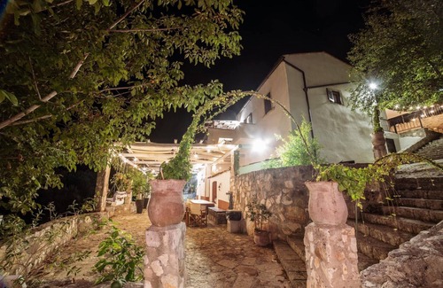 Vico del Gargano Villa | Villa Olivia on the Gargano coast in Apulia 2 km from the Sea and the Sky