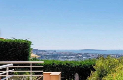 Mandelieu-La-Napoule House | Villa on the hills of Mandelieu with sea view and swimming pool