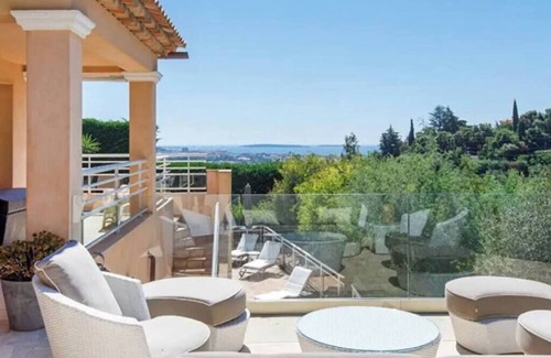 Mandelieu-La-Napoule House | Villa on the hills of Mandelieu with sea view and swimming pool