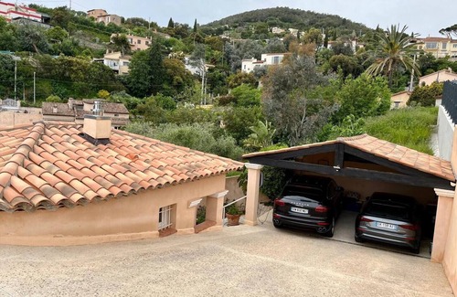 Mandelieu-La-Napoule House | Villa on the hills of Mandelieu with sea view and swimming pool