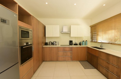 Blue Bay Villa | VILLA ON THE BLUE WATER BAY