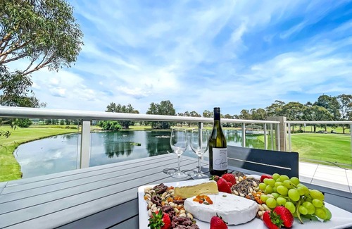 Lovedale Villa | Villa on the Green - Designer 2 bedroom, 2 bathroom villa at Rydges Resort